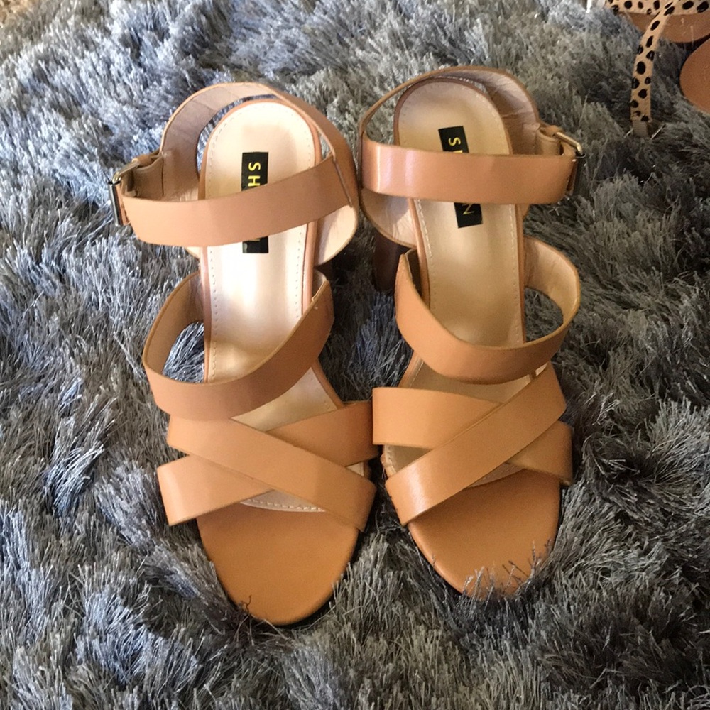 SOLD - Tan Wedges